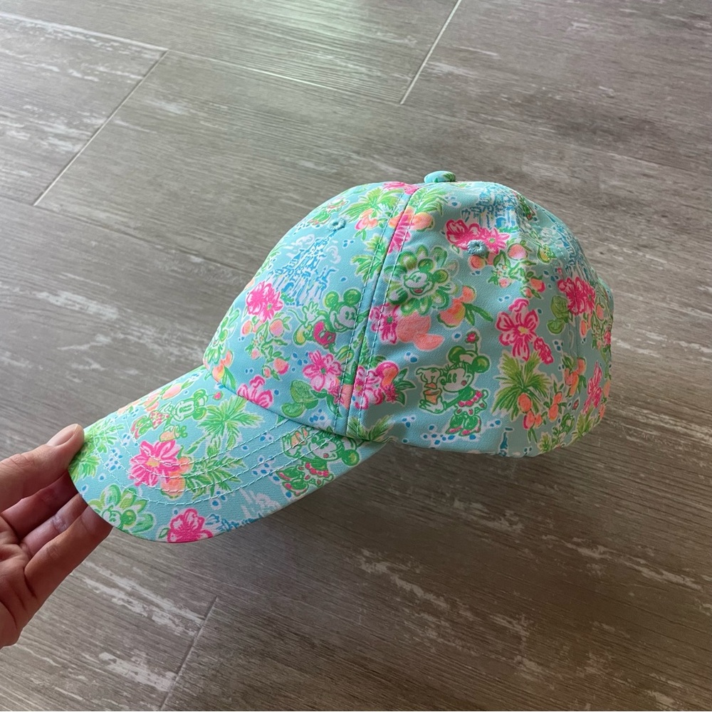 NWT Lilly Pulitzer X Disney Run Around Hat in Blue Ibiza Lilly Loves Disney - Picture 2 of 7